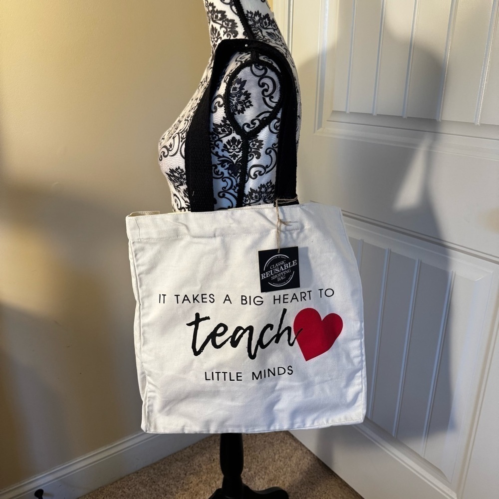 🥳White, Red and Black Teacher Tote Bag NWT